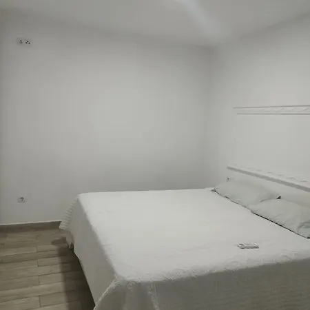 Valencia Daire